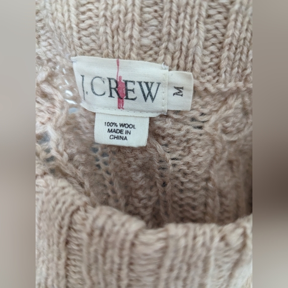 [J. Crew] Wool Cable Knit Oversize Sweater - M - Picture 6 of 6